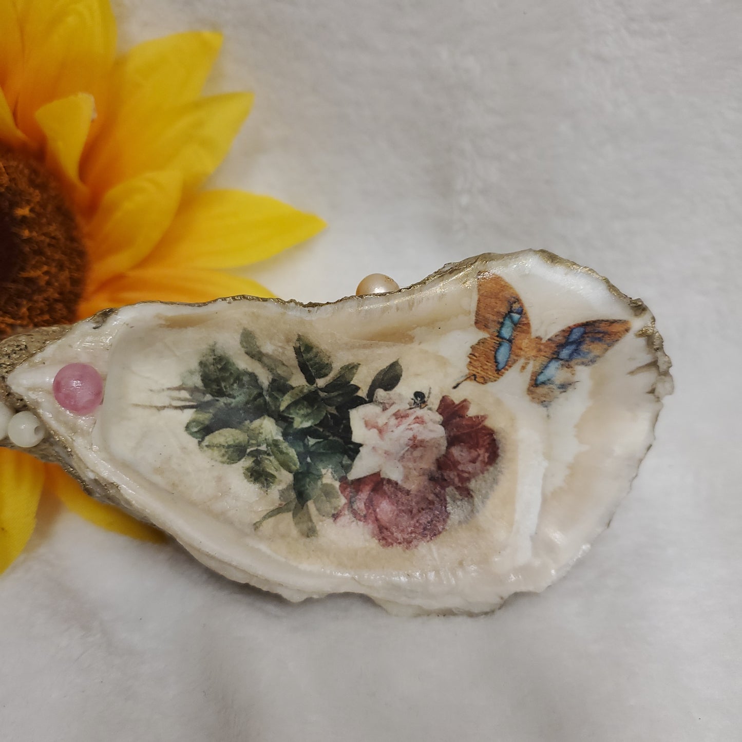 Floral Decorated Oyster Shells (FL)