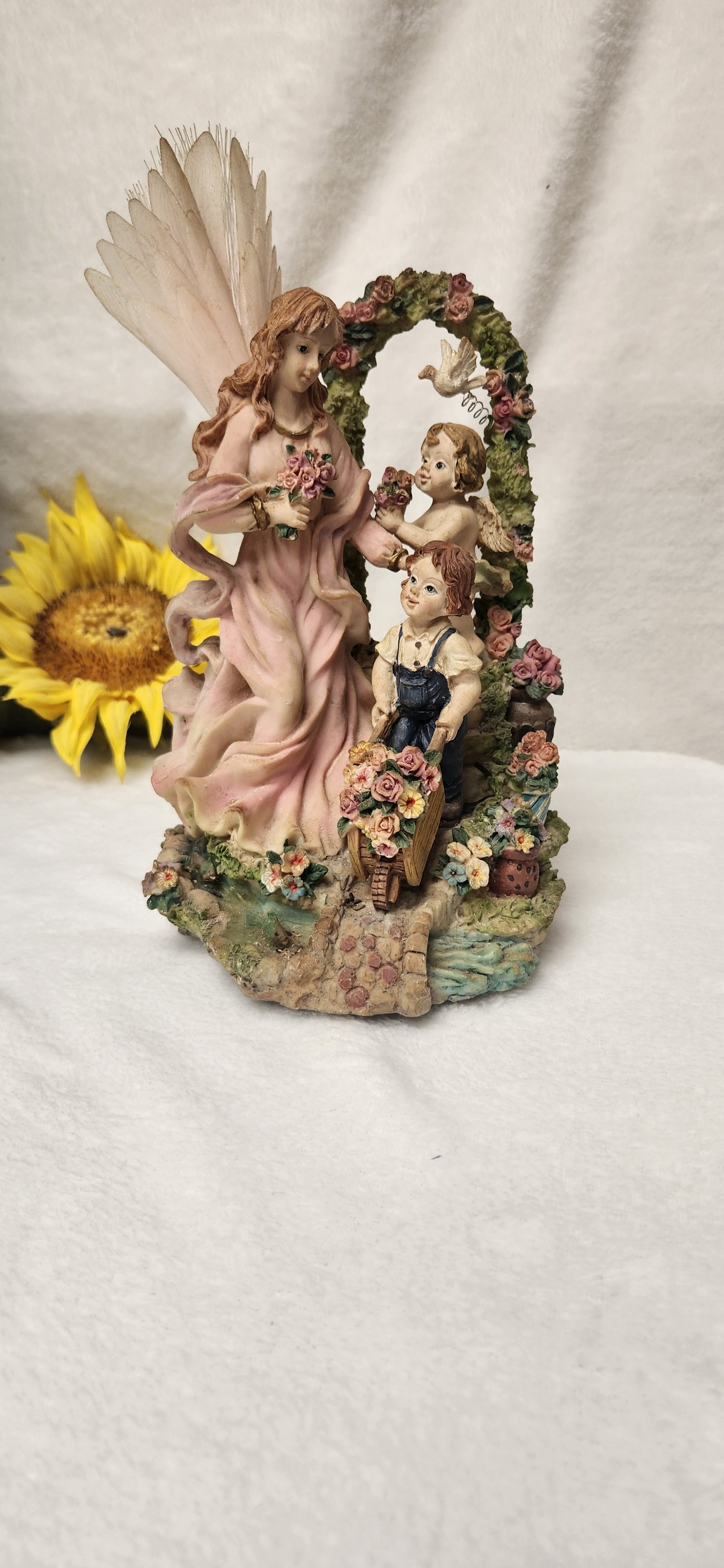 Classic Treasures Musical Illuminated Fiber Optic Angel Sculpture