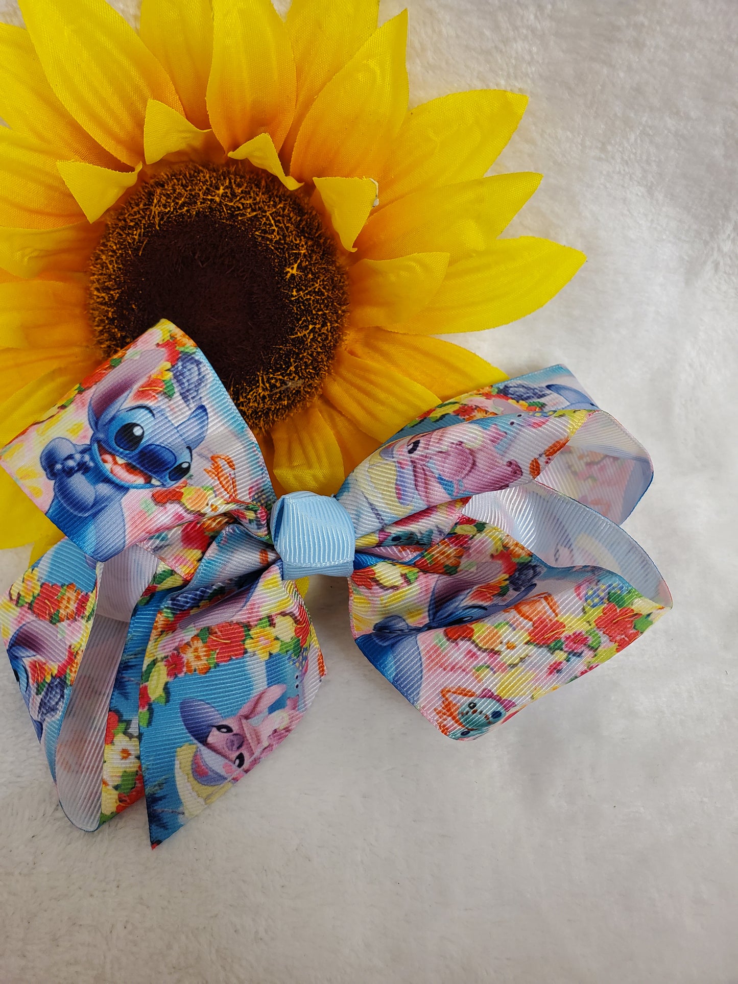 Adorable Kids Hair Bow - Perfect for Little Fashionistas