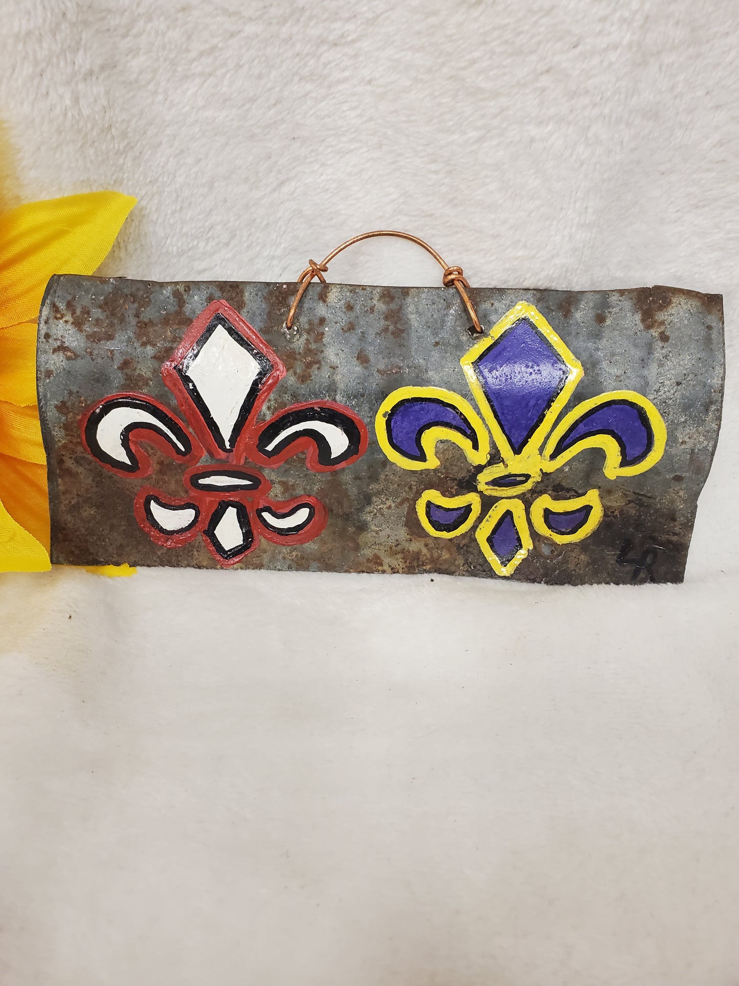LSU and UL Football Tins