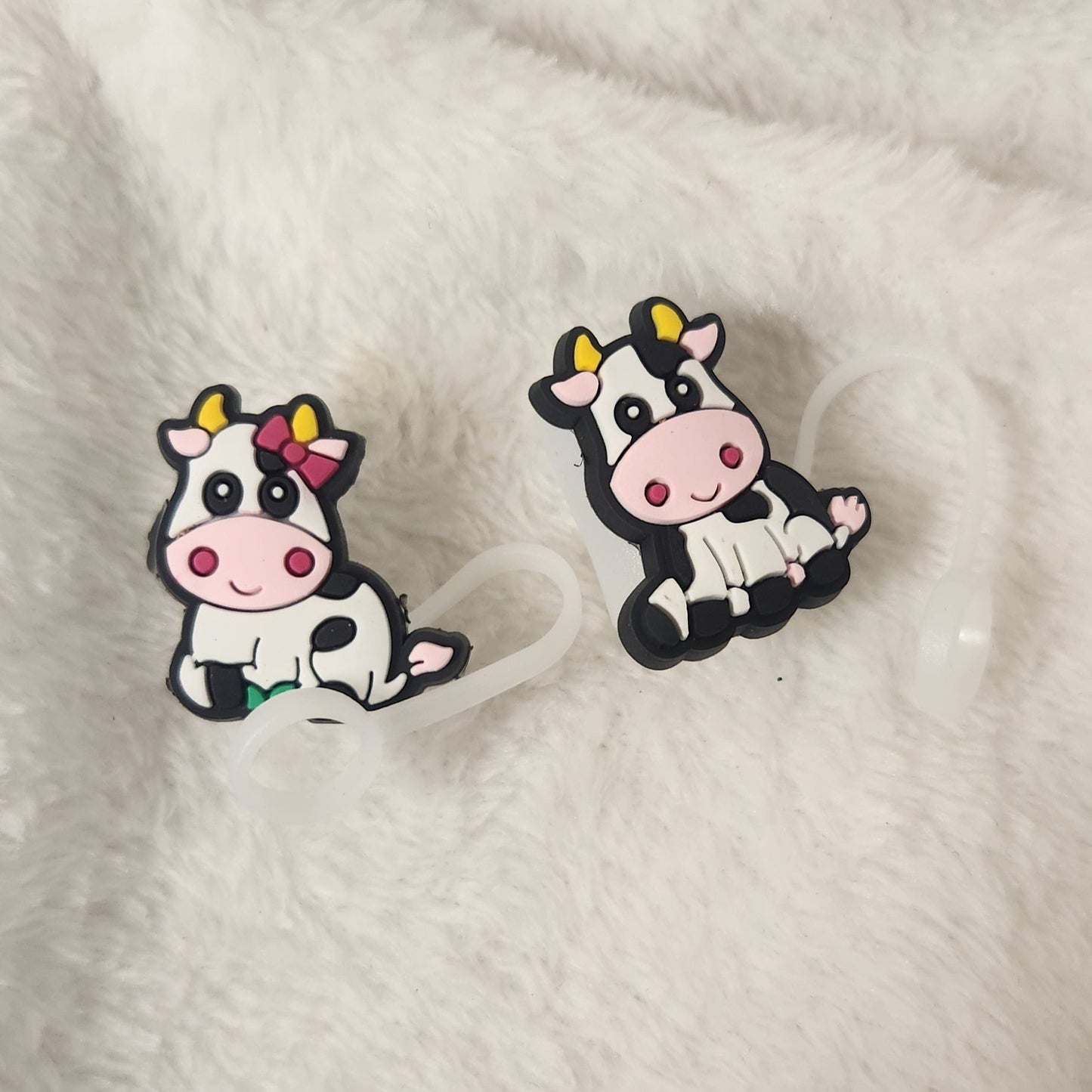 Adorable Cow-Themed Straw Toppers for Fun Drinks