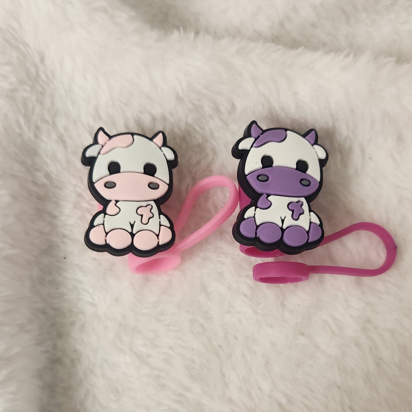 Adorable Cow-Themed Straw Toppers for Fun Drinks