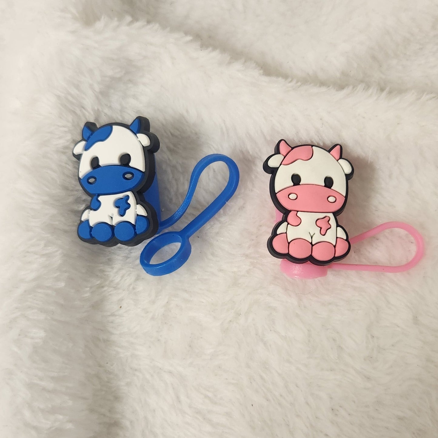 Adorable Cow-Themed Straw Toppers for Fun Drinks