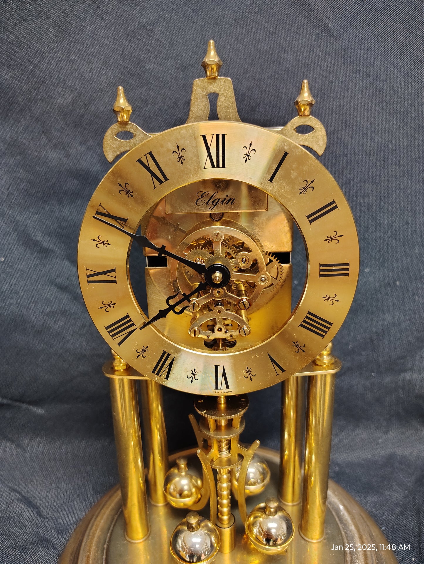 Elgin Anniversary Clock
