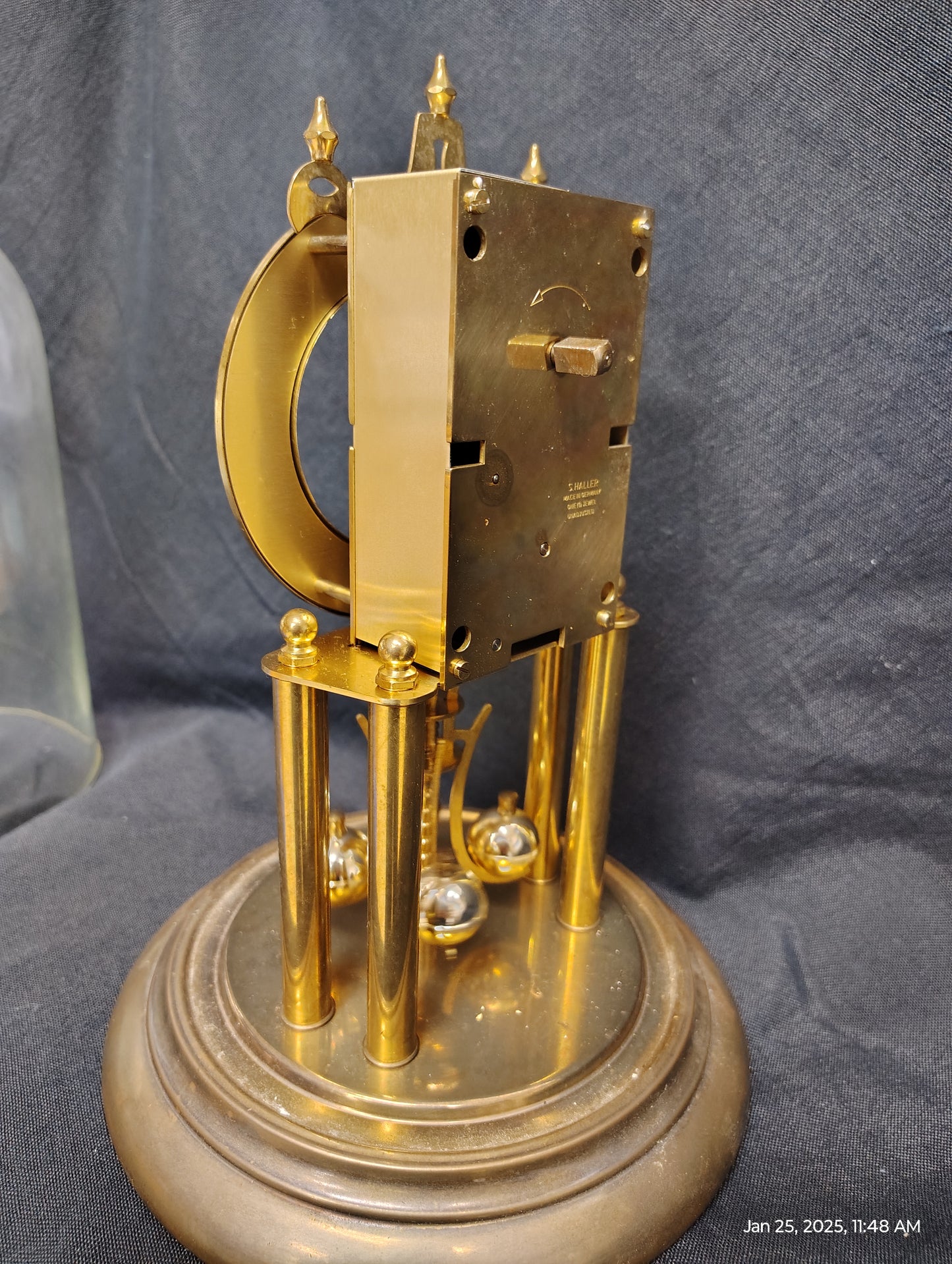 Elgin Anniversary Clock