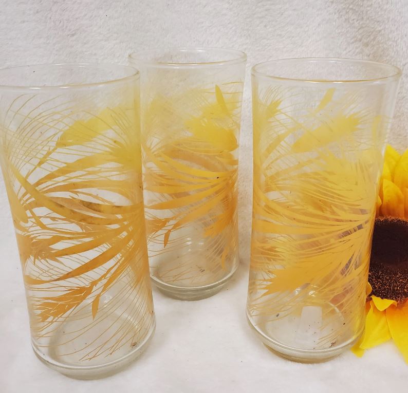 Retro 70's Cups Set - Groovy Vintage Drinkware
