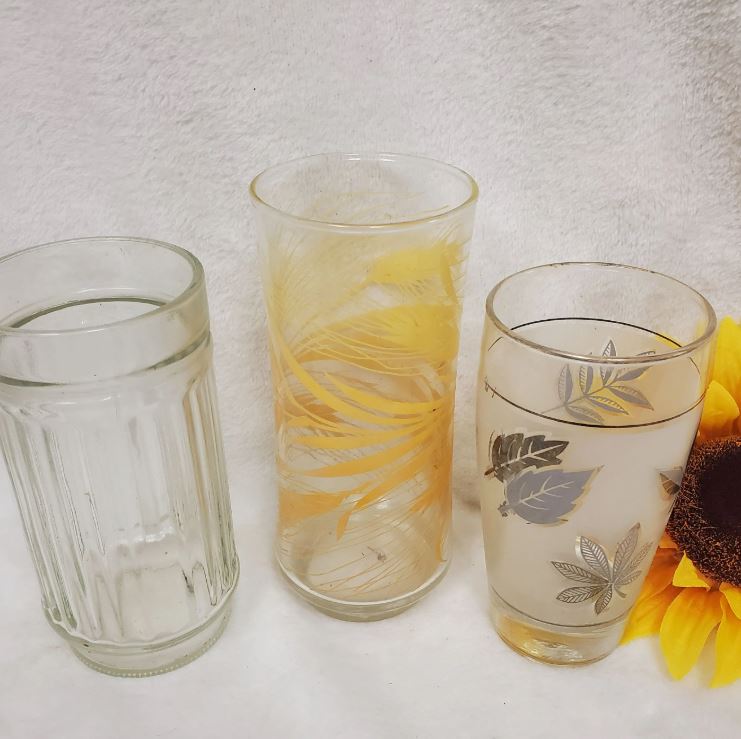 Retro 70's Cups Set - Groovy Vintage Drinkware
