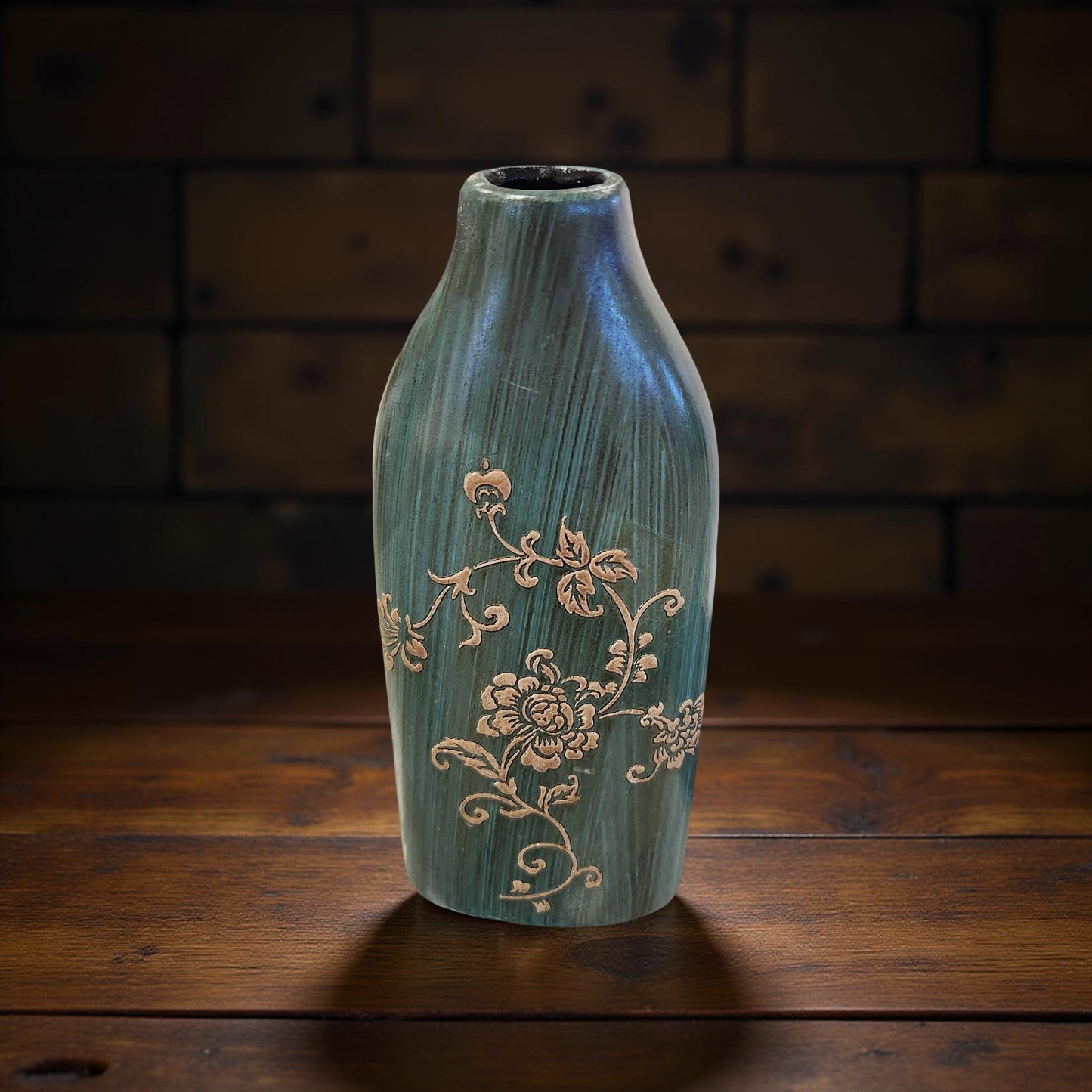 ๐ธ๐พ Vintage Glass Bottle โ Hand-Painted Floral Design (Lid Not Included)