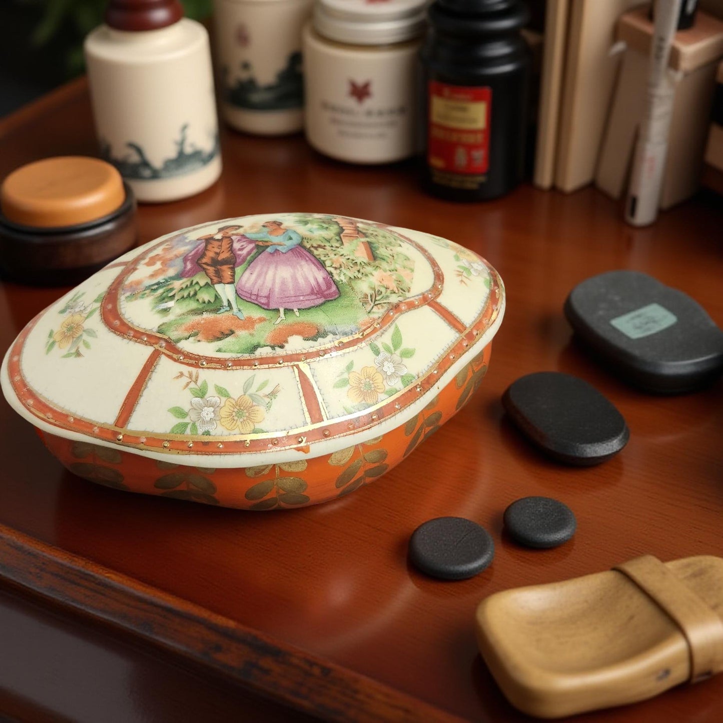 Oval Victorian Porcelain box