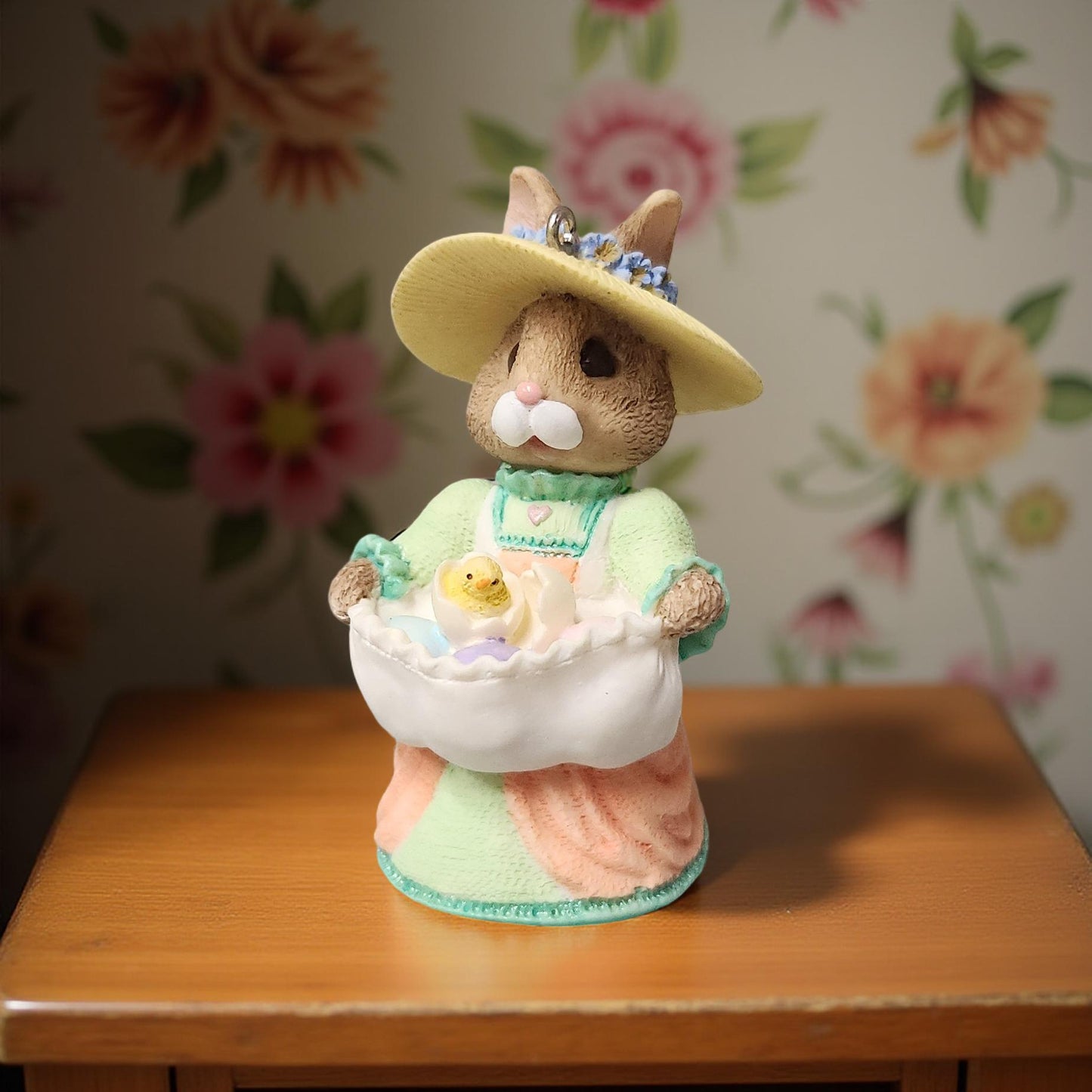 Retro Easter Decor - Hallmark Series Ornaments