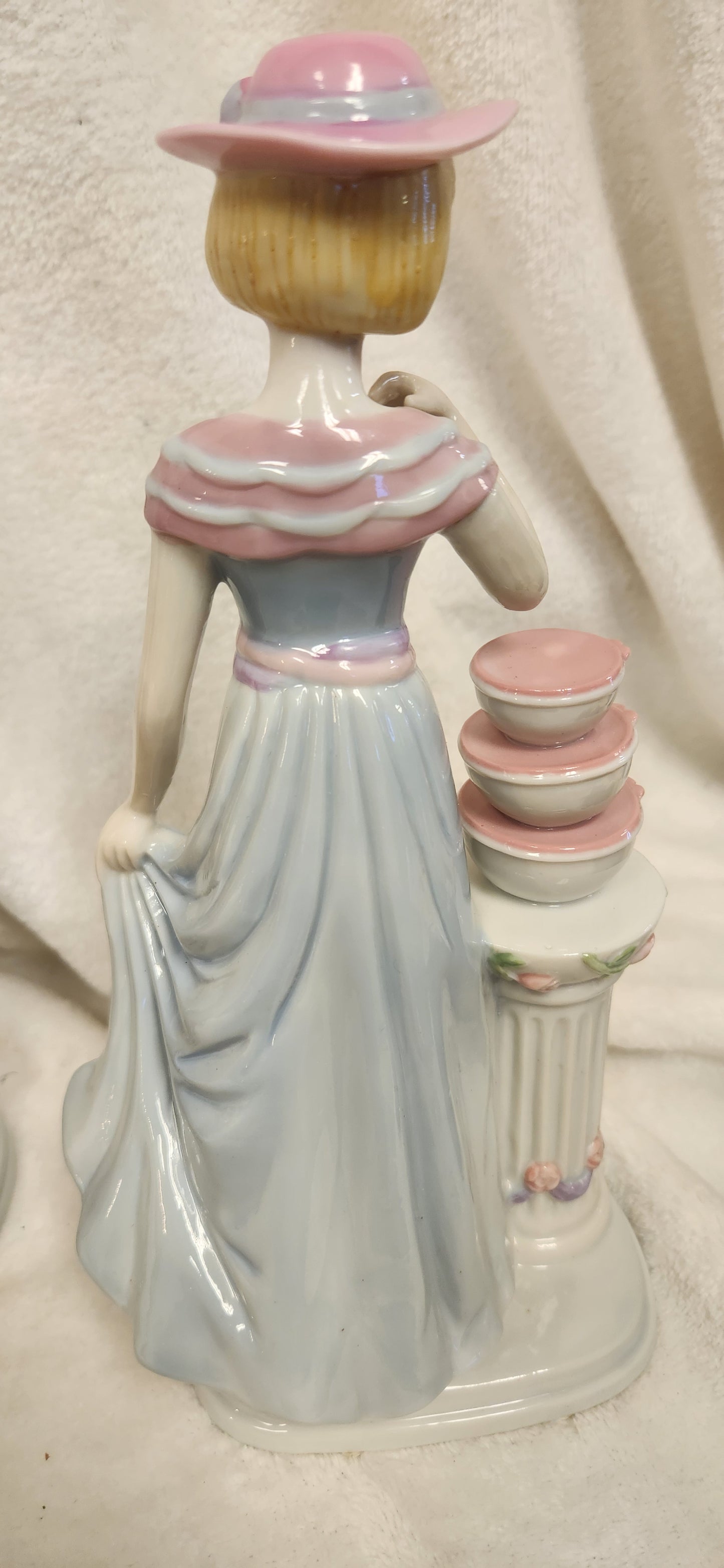 Retro Lady Suzette Tupperware Porcelain Figurine