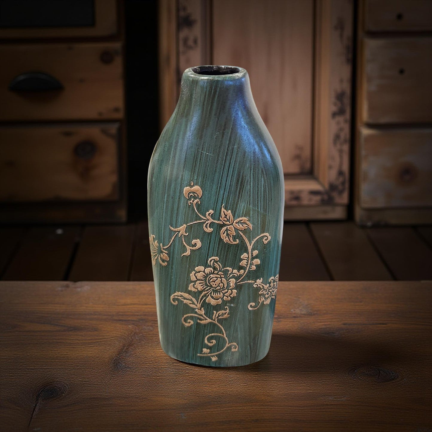 ๐ธ๐พ Vintage Glass Bottle โ Hand-Painted Floral Design (Lid Not Included)