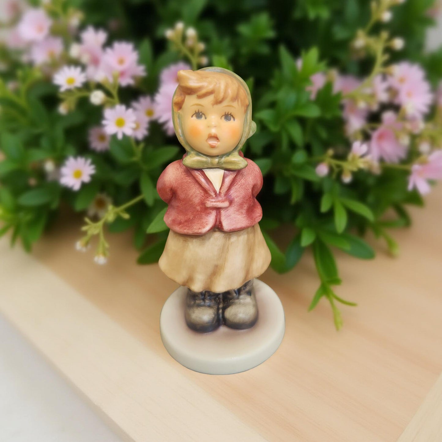🔔 M.I. Hummel #2181 “Clear as A Bell” – 2004/2005 Club Exclusive