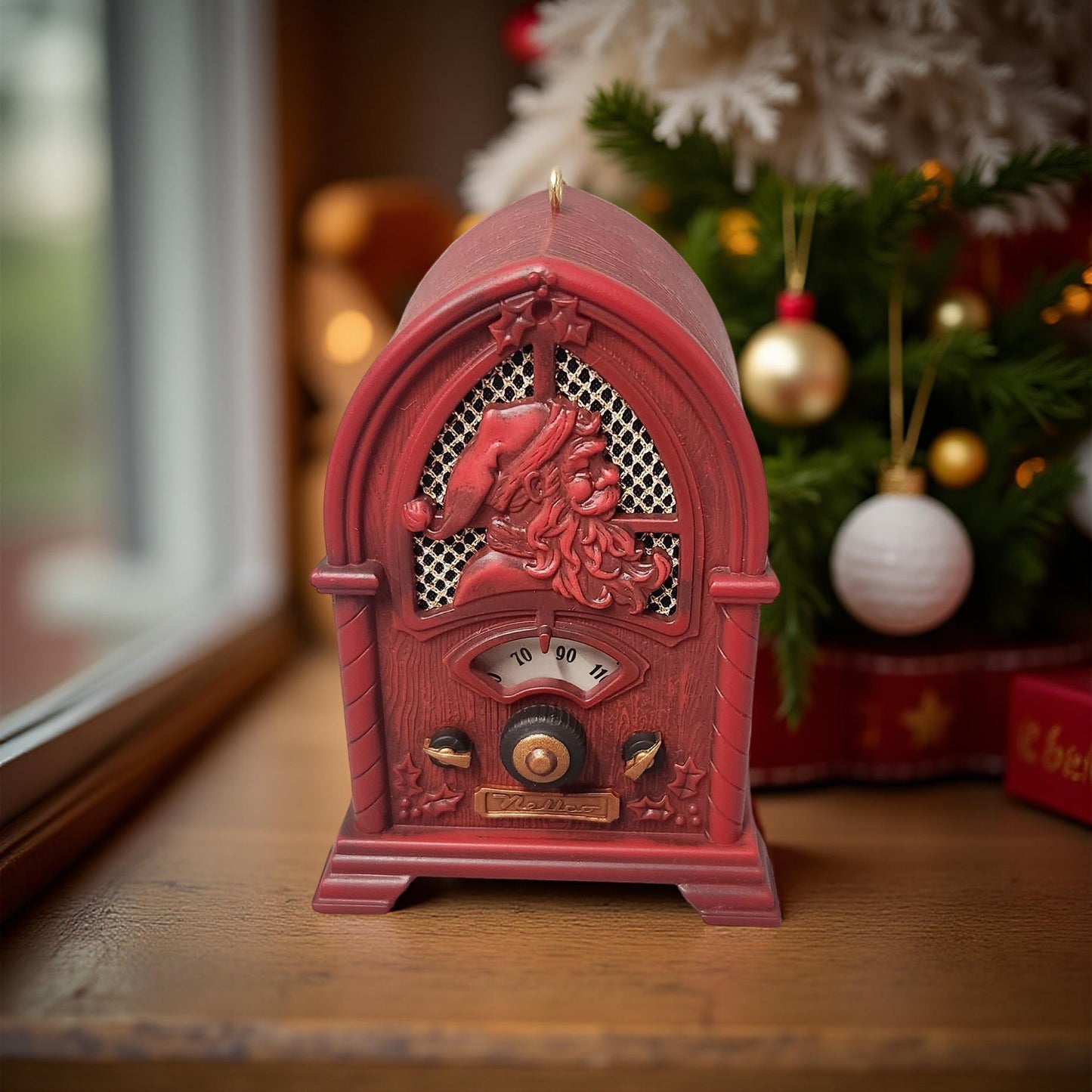 Collectible Hallmark Christmas Broadcast Ornament - Festive Tree Decoration