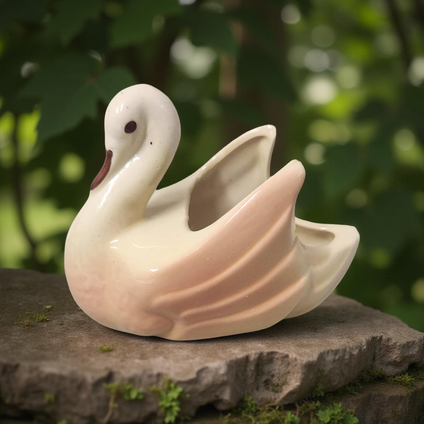Charming Bird Lover Gift - Vintage Swan Planters for Succulents