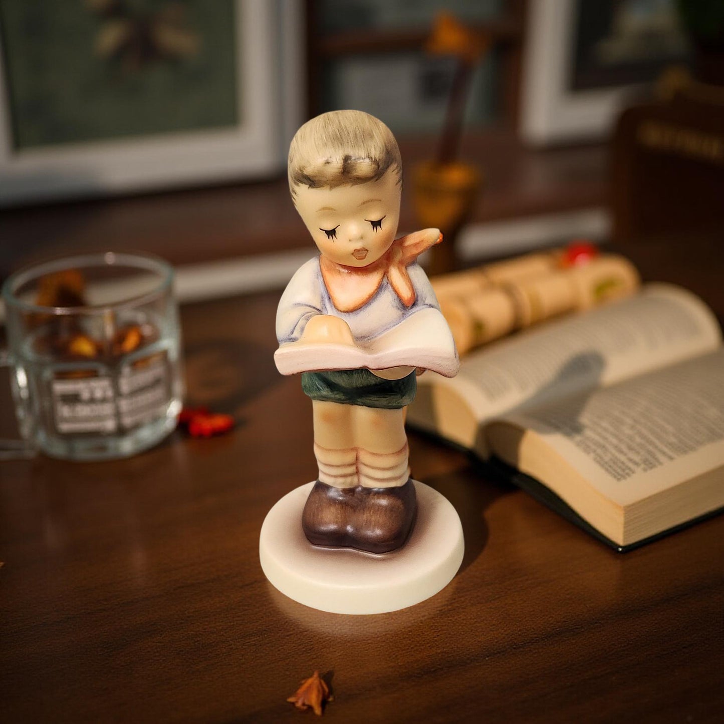 Hummel “Honor Student” Figurine – Model 2087/B