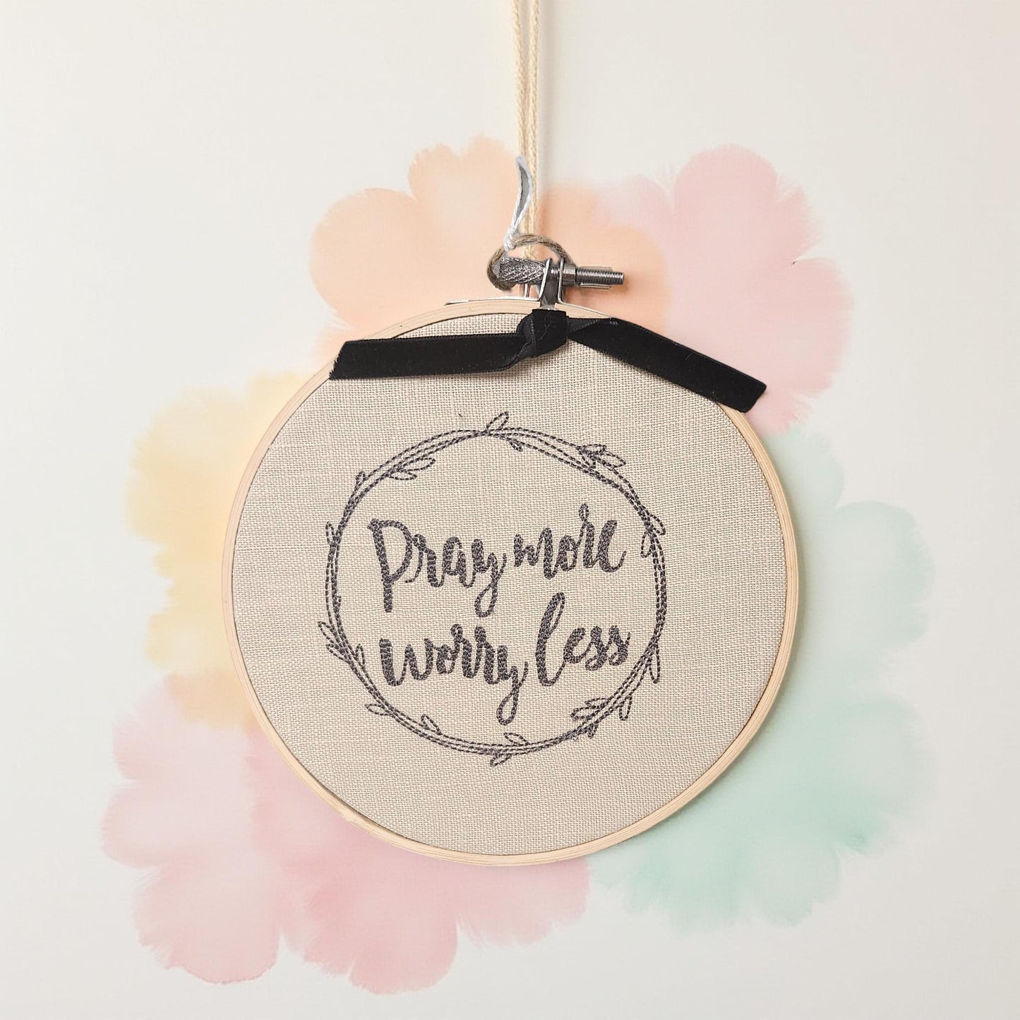 Unique Embroidery Hoop Art for Modern Living Spaces