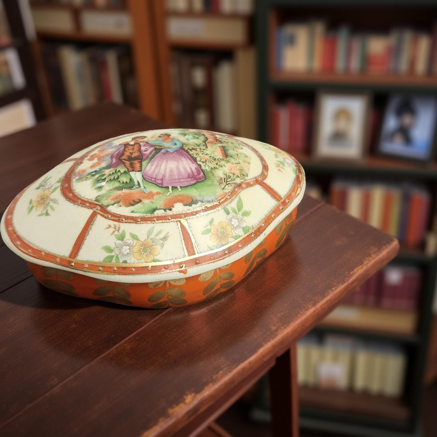 Oval Victorian Porcelain box