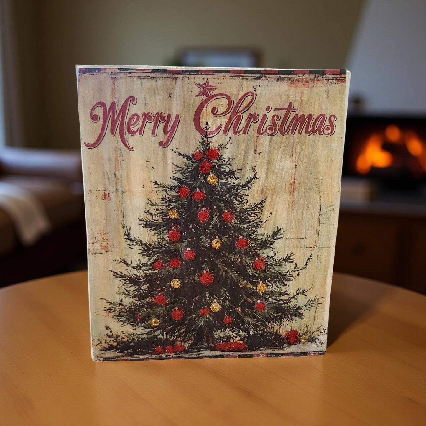 🎄 Vintage Decoupage Christmas Tree – Rustic Charm