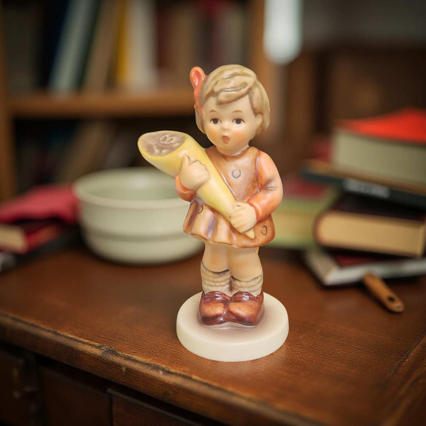 Hummel “A Sweet Offering” Figurine – Model 549/3/0