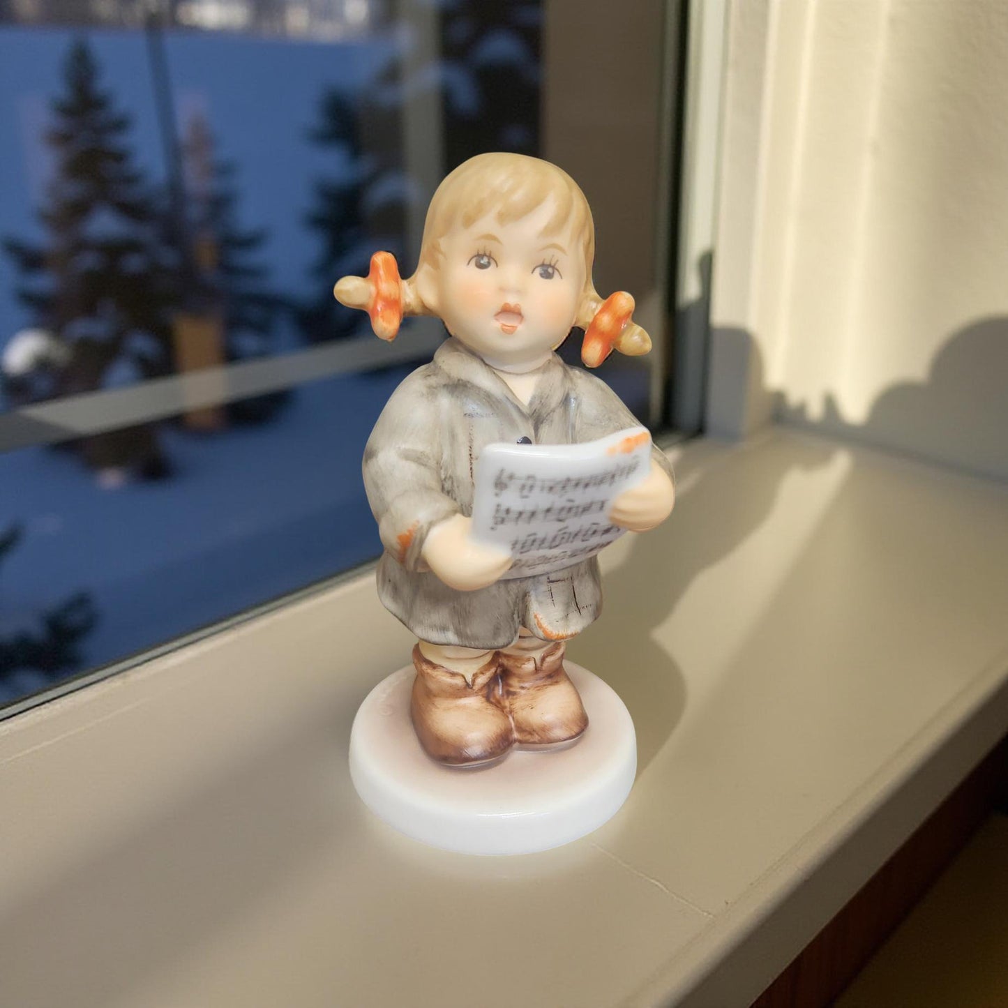 Hummel “Erstes Solo” Figurine – Model 2182