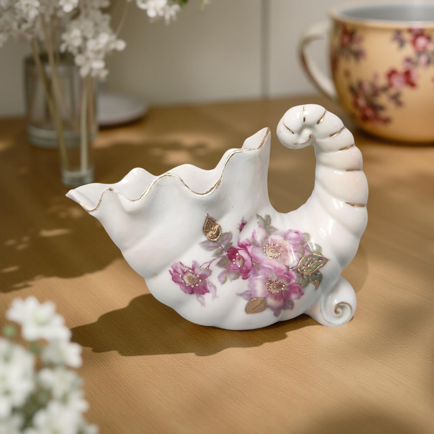 Vintage Thames Porcelain Decor - Victorian Style