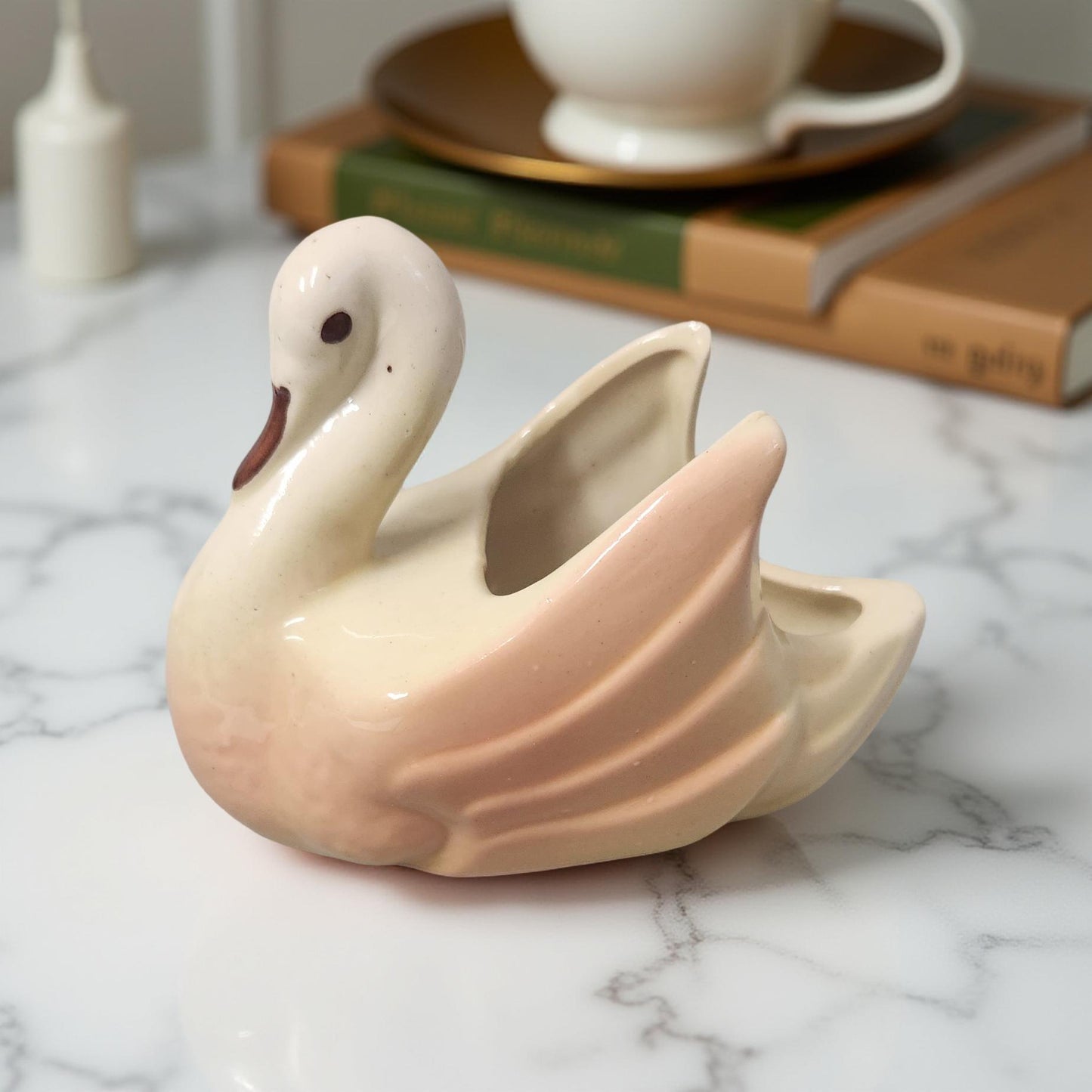 Charming Bird Lover Gift - Vintage Swan Planters for Succulents