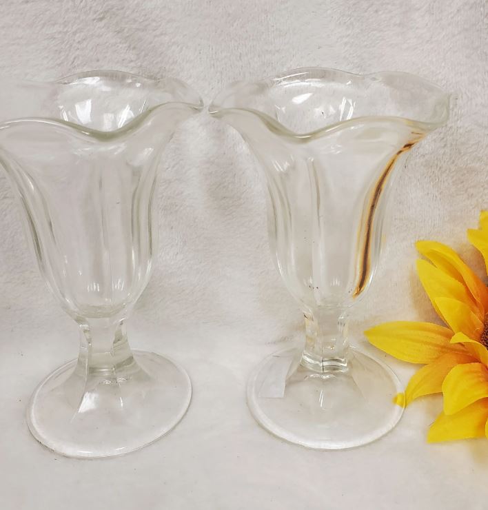 Elegant Sundae Glassware Set - Perfect for Parties & Family Fun