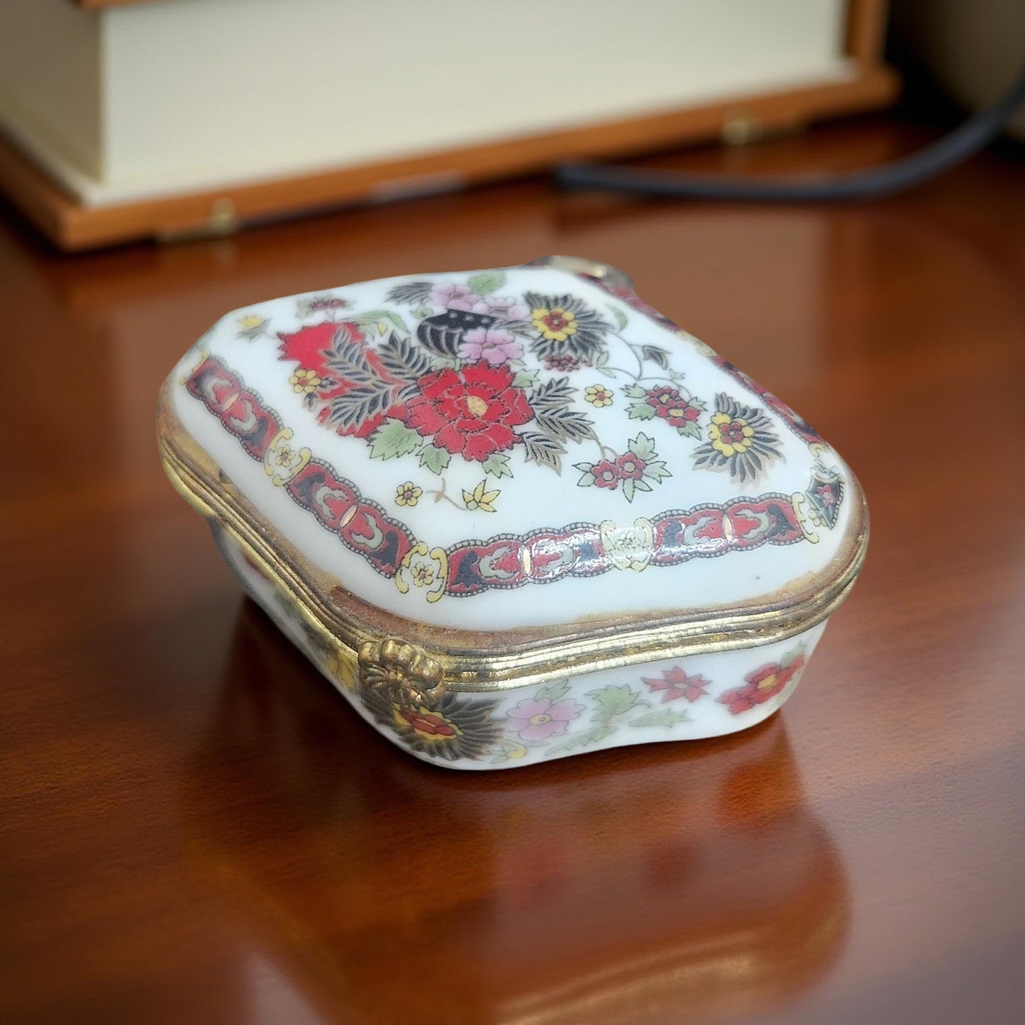 Vintage Multicolor Limoges Style Hand‑Painted Oriental Trinket Box