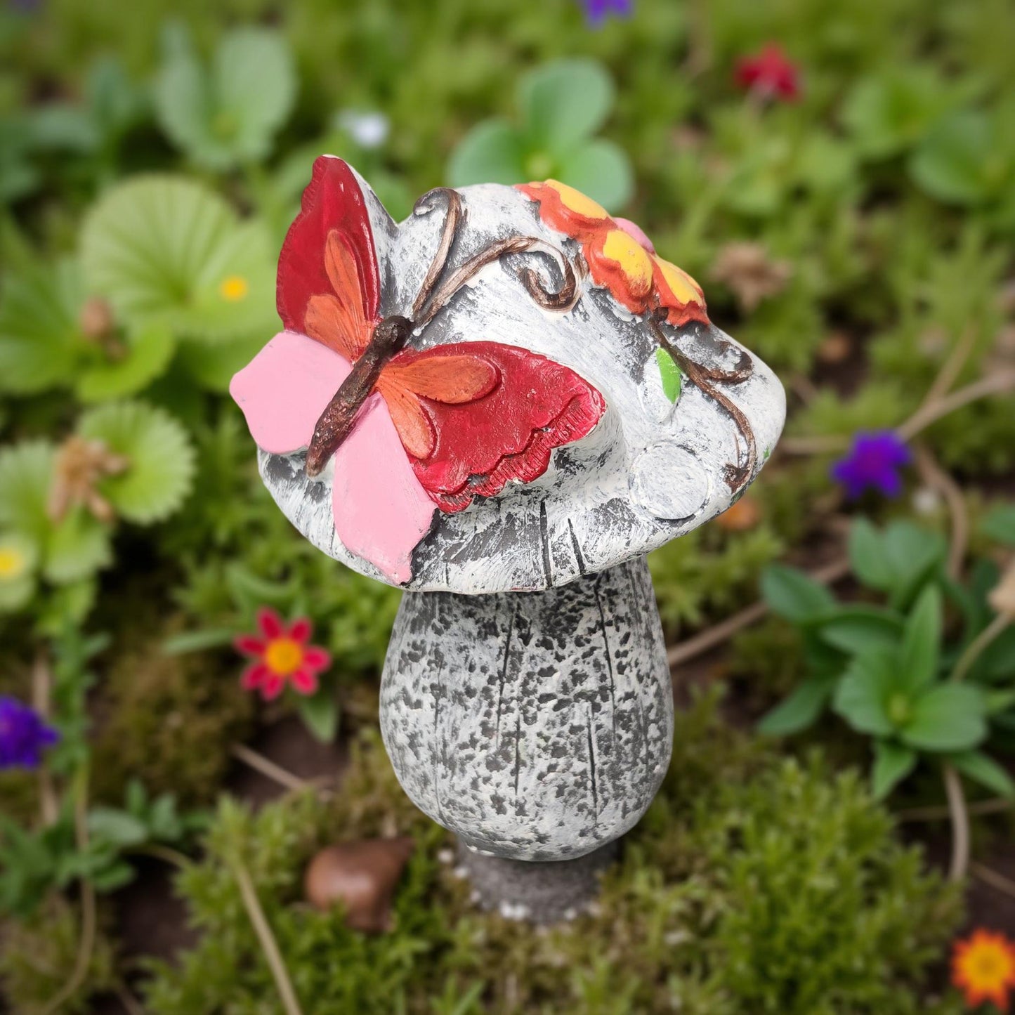 7″ Mushroom Garden Statue with Butterfly & Yellow Flower