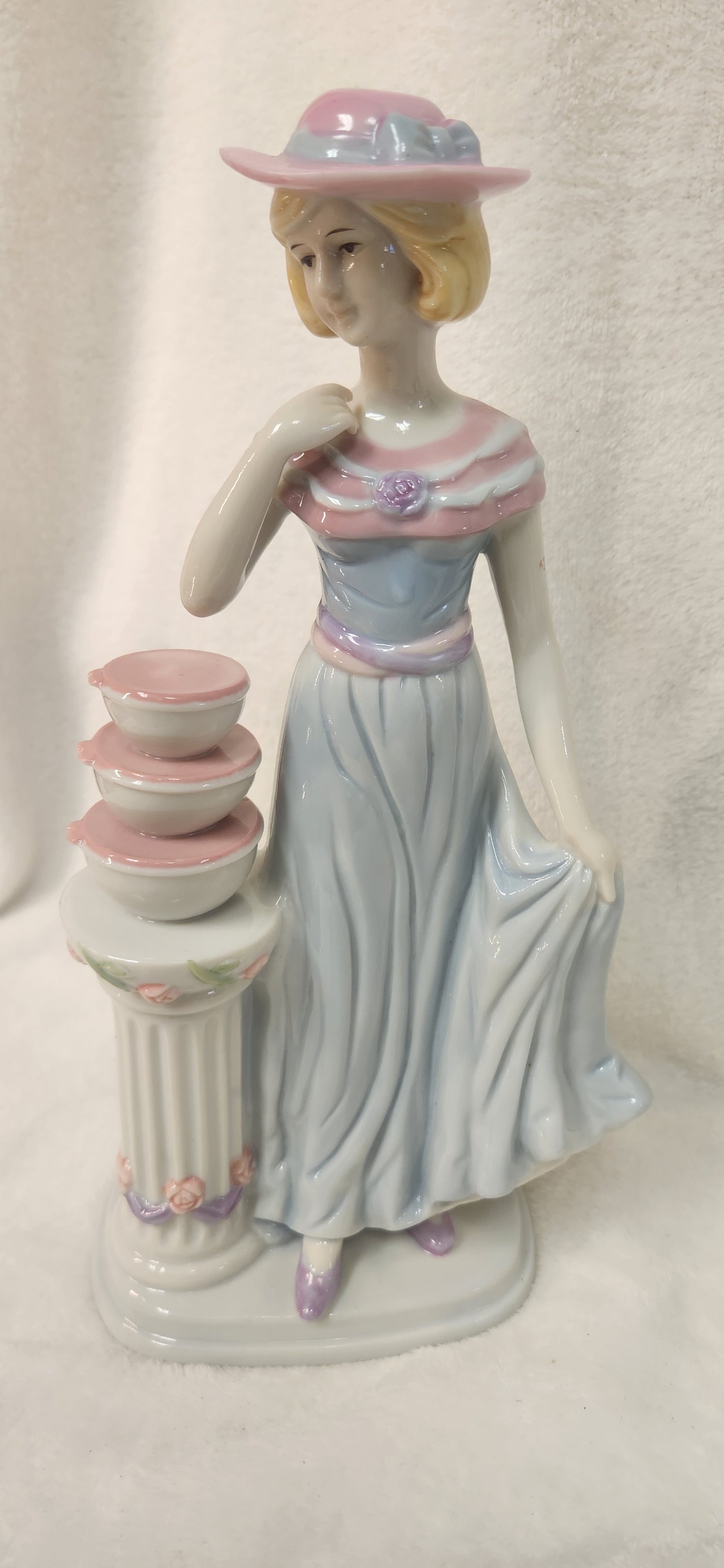 Retro Lady Suzette Tupperware Porcelain Figurine