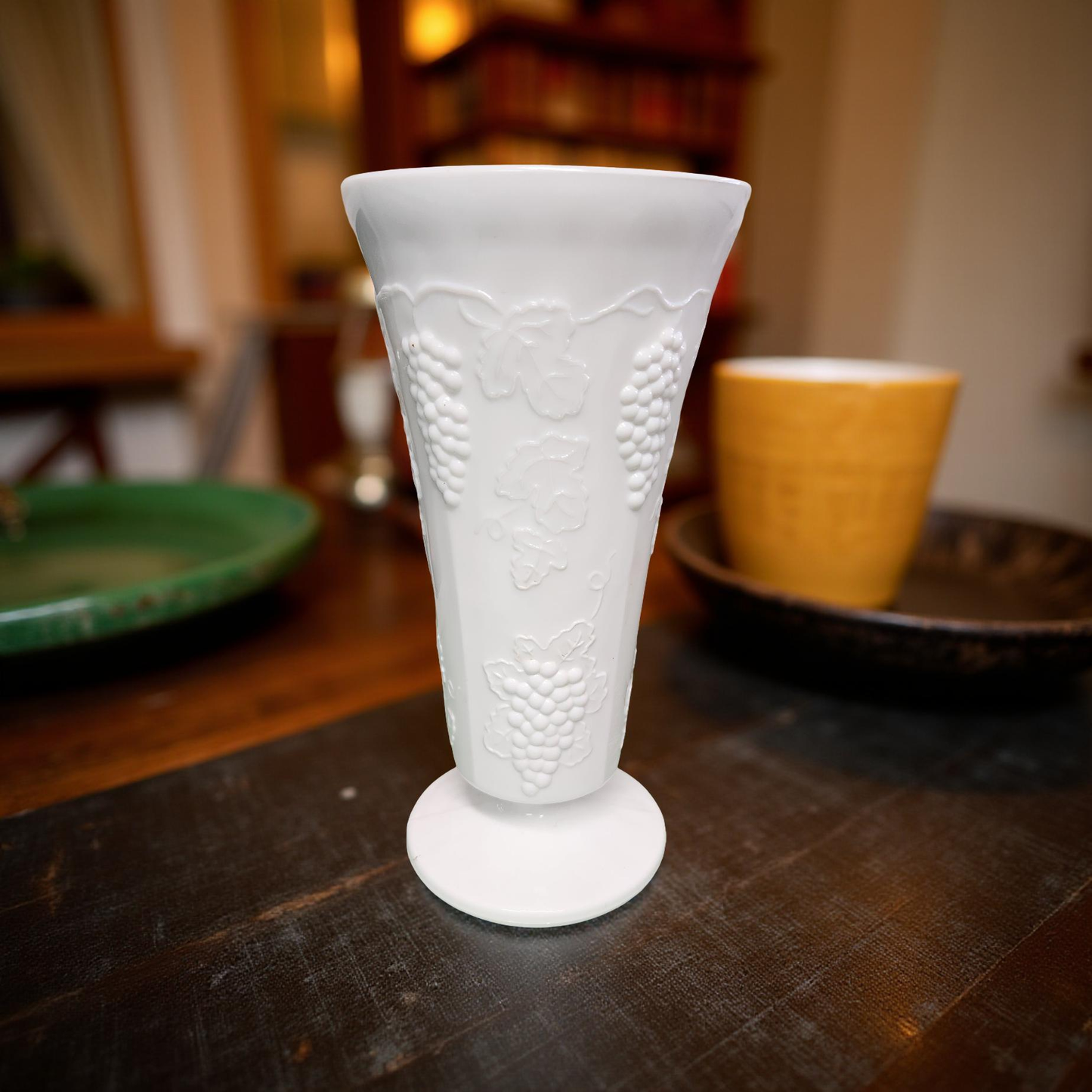 🍇 Colony Harvest Milk Glass Vase