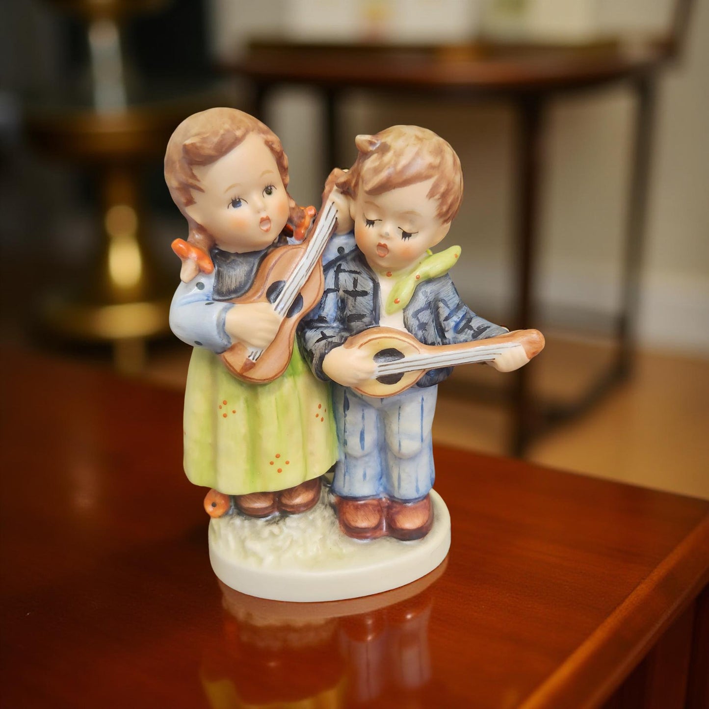 Hummel “Happy Days” Figurine – Model 150/2/0