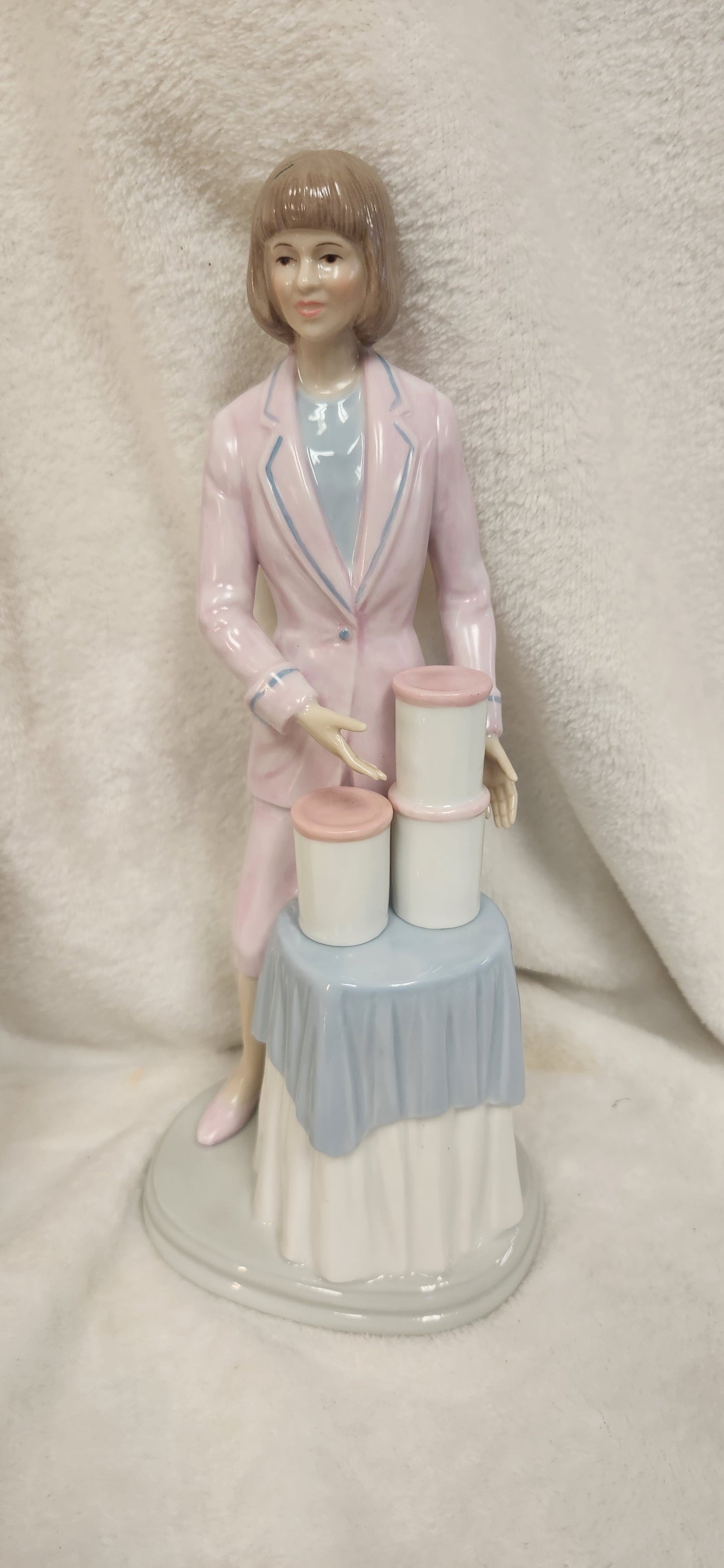 Retro Lady Suzette Tupperware Porcelain Figurine