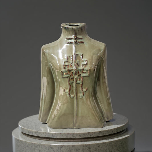 Traditional Kimono Oriental Coat Vase – Green Coat