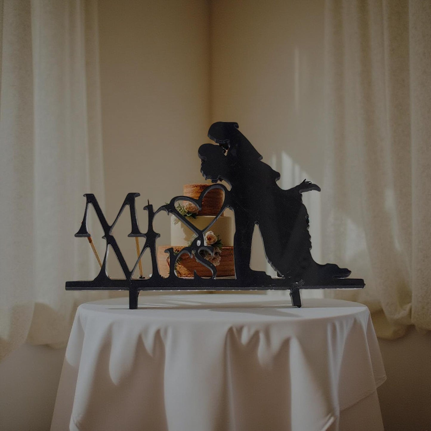 Elegant Black Cake Topper for Stylish Wedding Decor