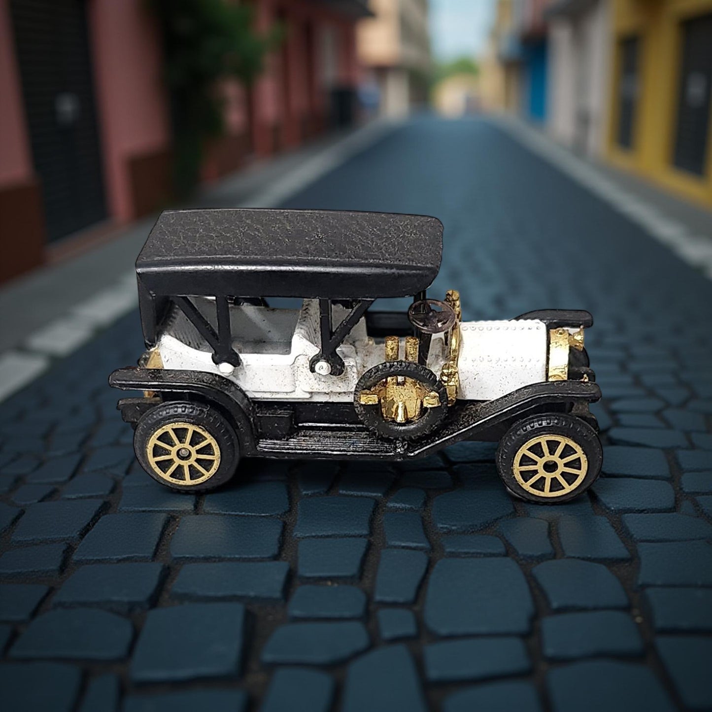 1910s Vintage Classic Model Car