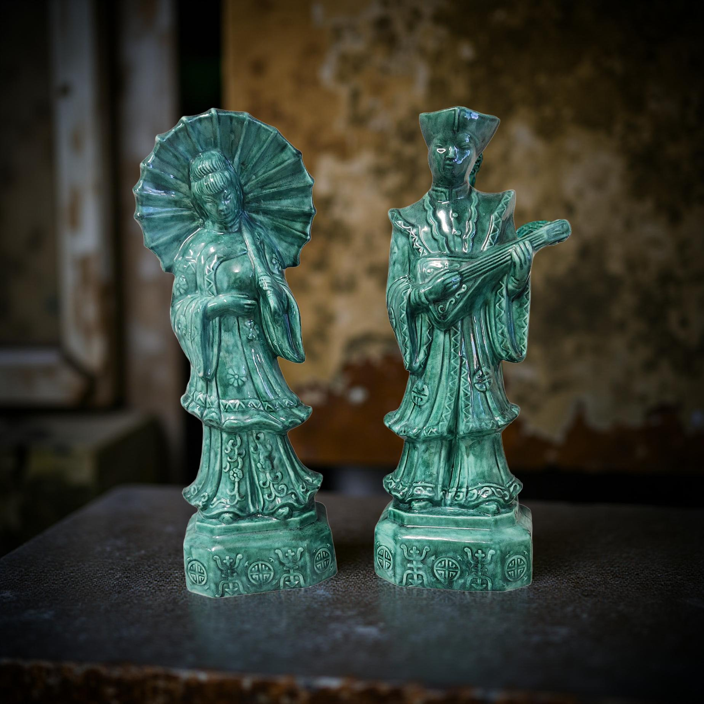 Mid-Century Ceramic Chinoiserie Figurines – Set of Two