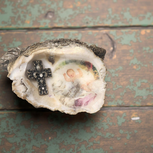 Religious Double-Sided Oyster - Mary and Jesus