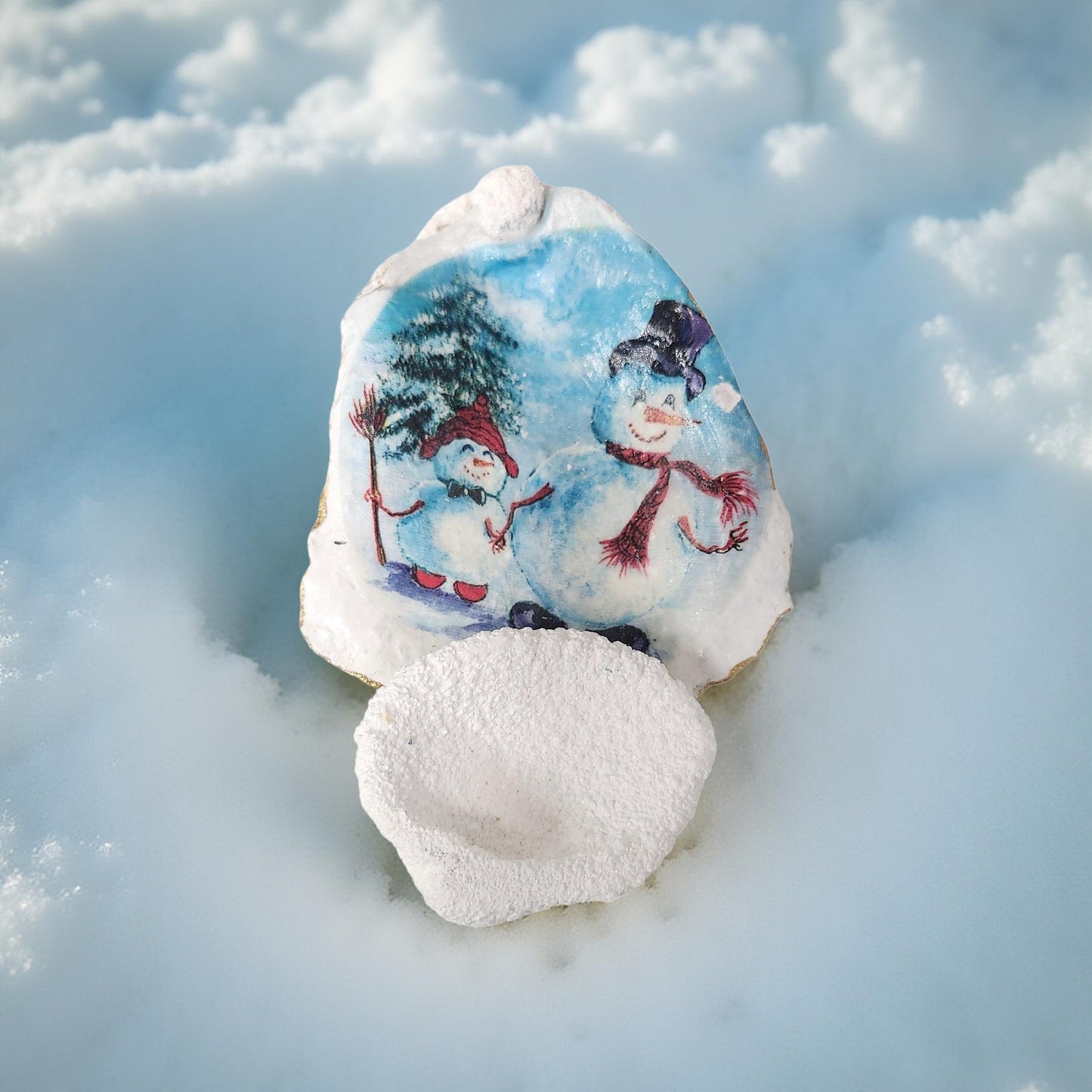 Christmas Oyster Shell - Decoupage Holiday Decor