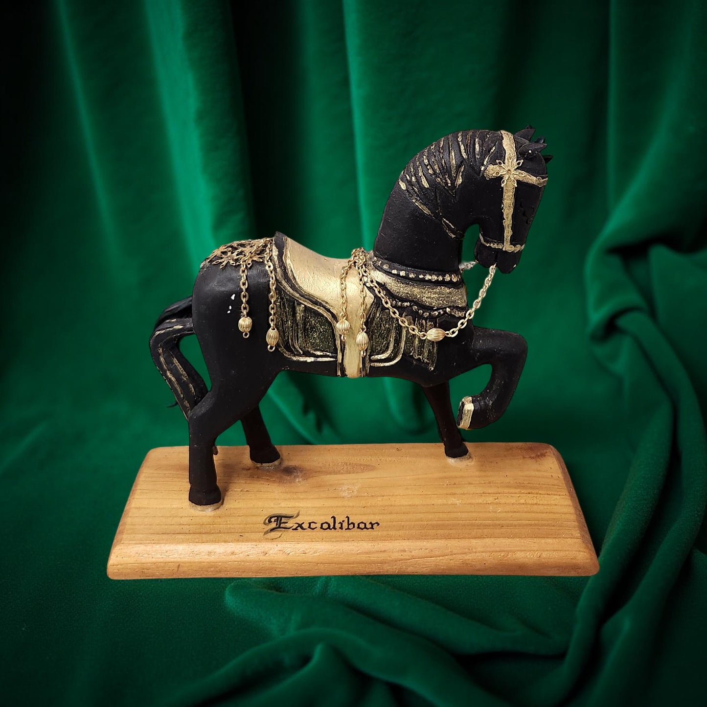 Hand-Carved Wooden Horse Figurines – Toy & Décor