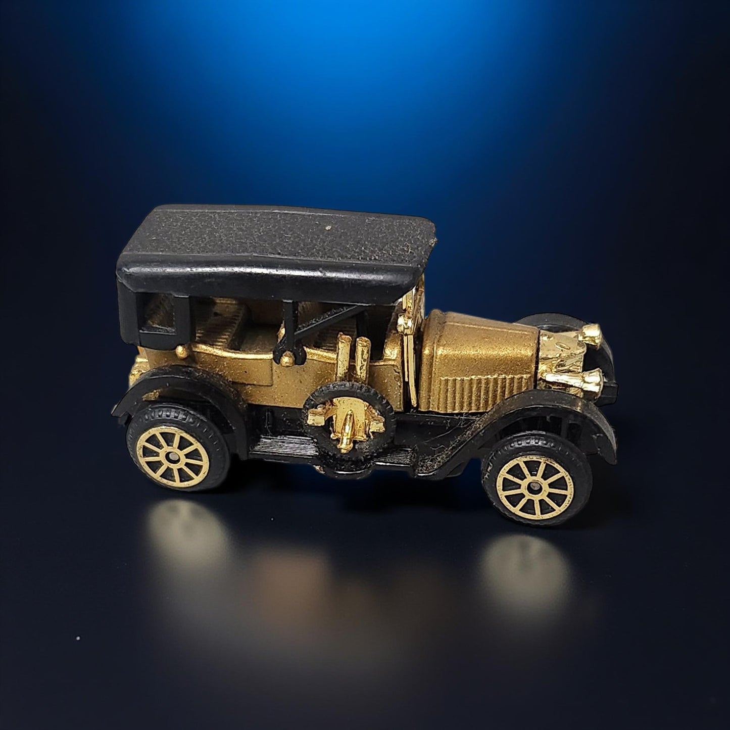 1910s Vintage Classic Model Car