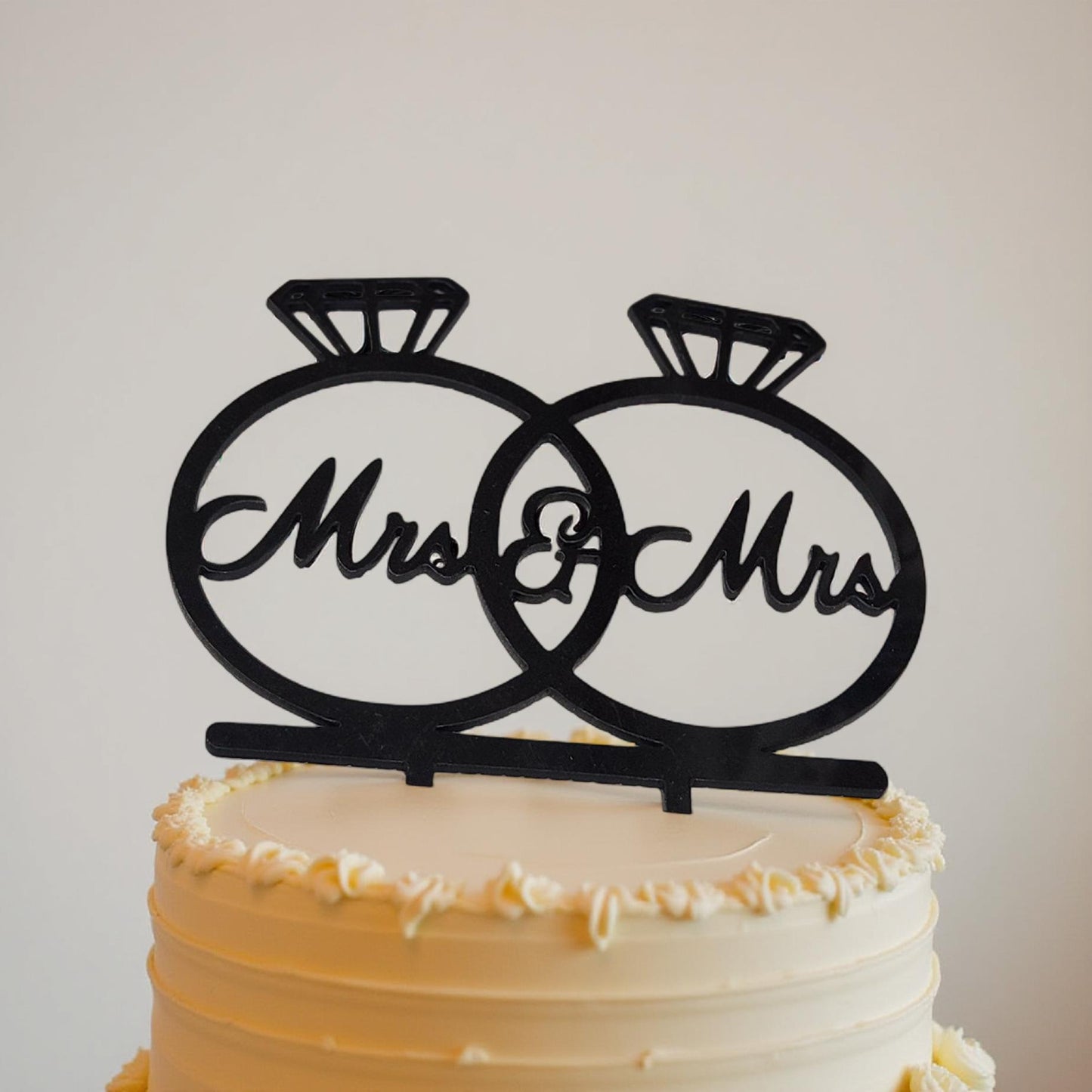 Elegant Black Cake Topper for Stylish Wedding Decor