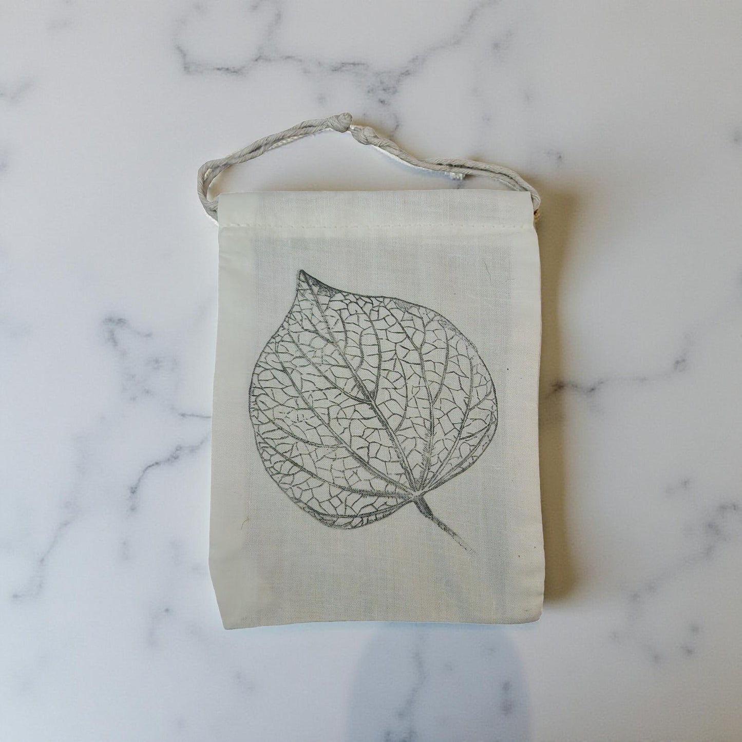 Festive Holiday Cloth Gift Bags - Reusable