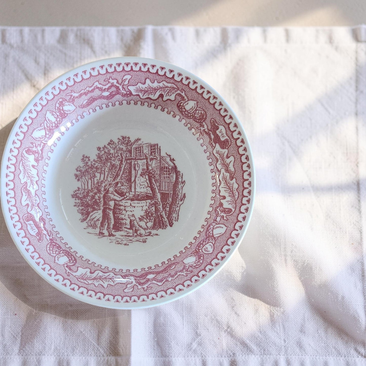 Vintage Royal Ironstone “Memory Lane” Red Fruit Bowl.