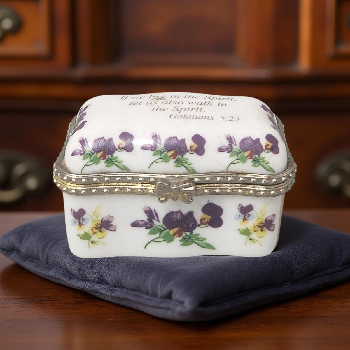 Imperial Porcelain Trinket Boxes – Matthew 17:20 & Galatians 5:25
