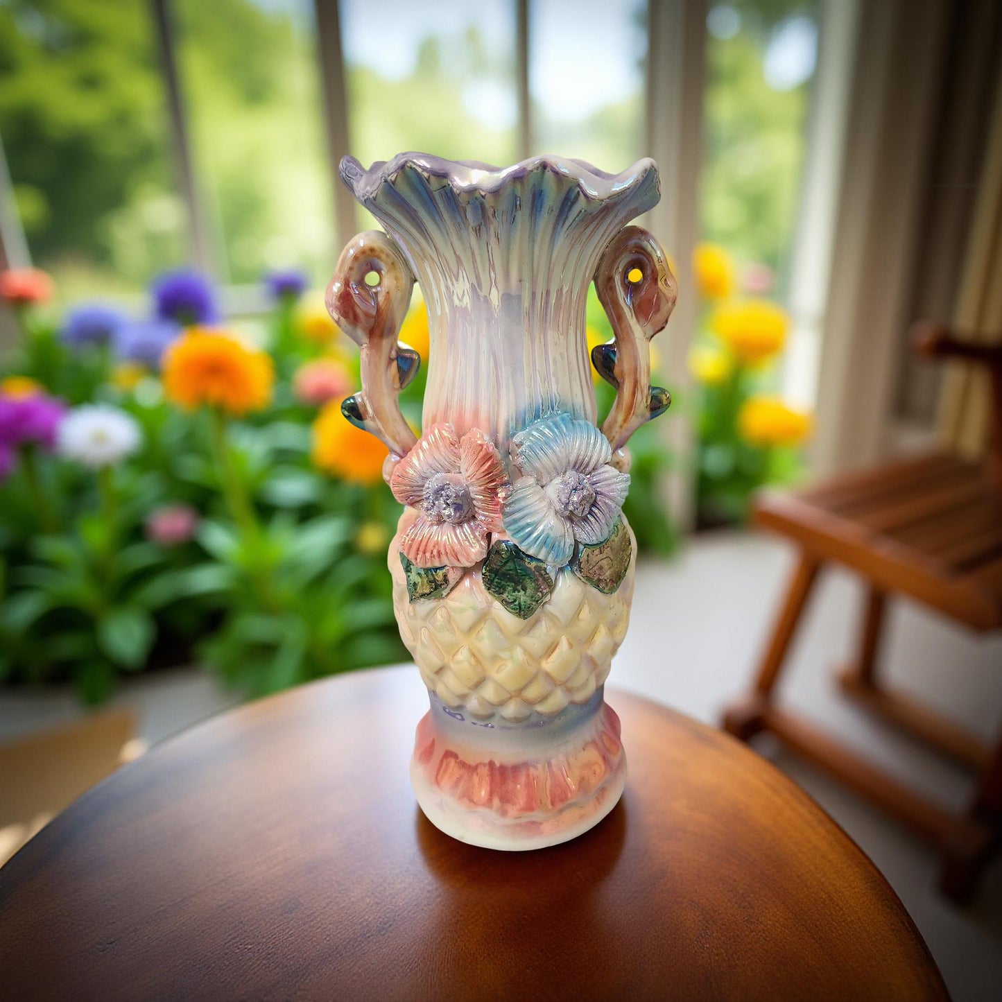 Elegant Greenbriar Pearlescent Vase - Vintage Home Decor