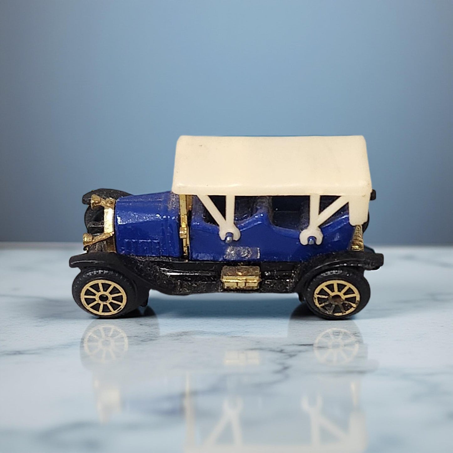 1910s Vintage Classic Model Car