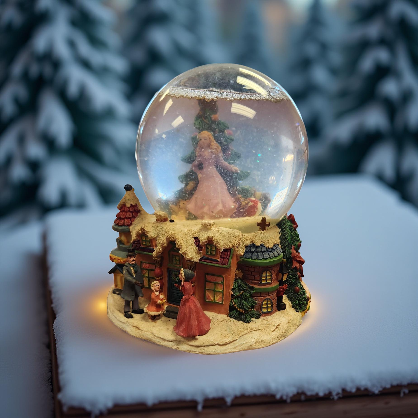 Sankyo 2004 "Nutcracker" Snowglobe Music Box