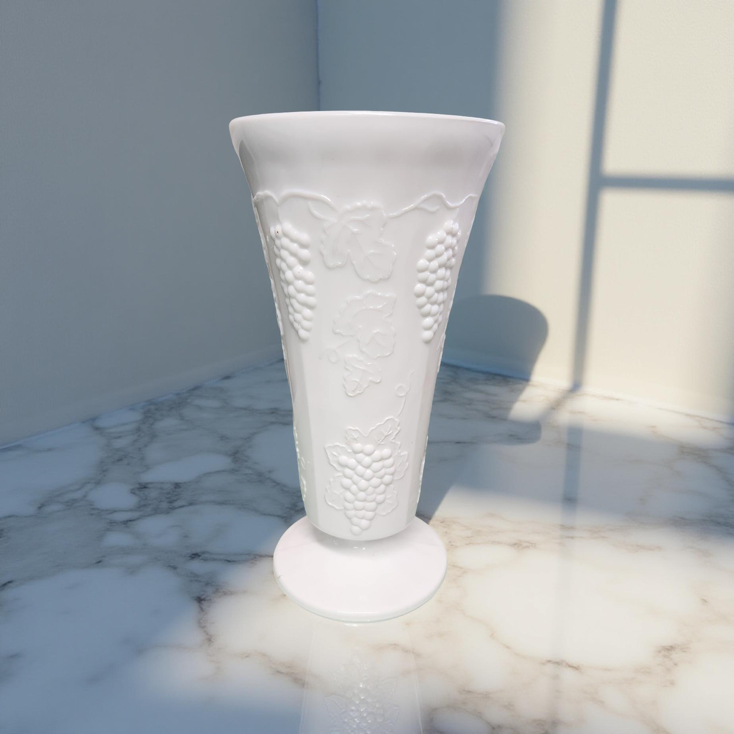 🍇 Colony Harvest Milk Glass Vase